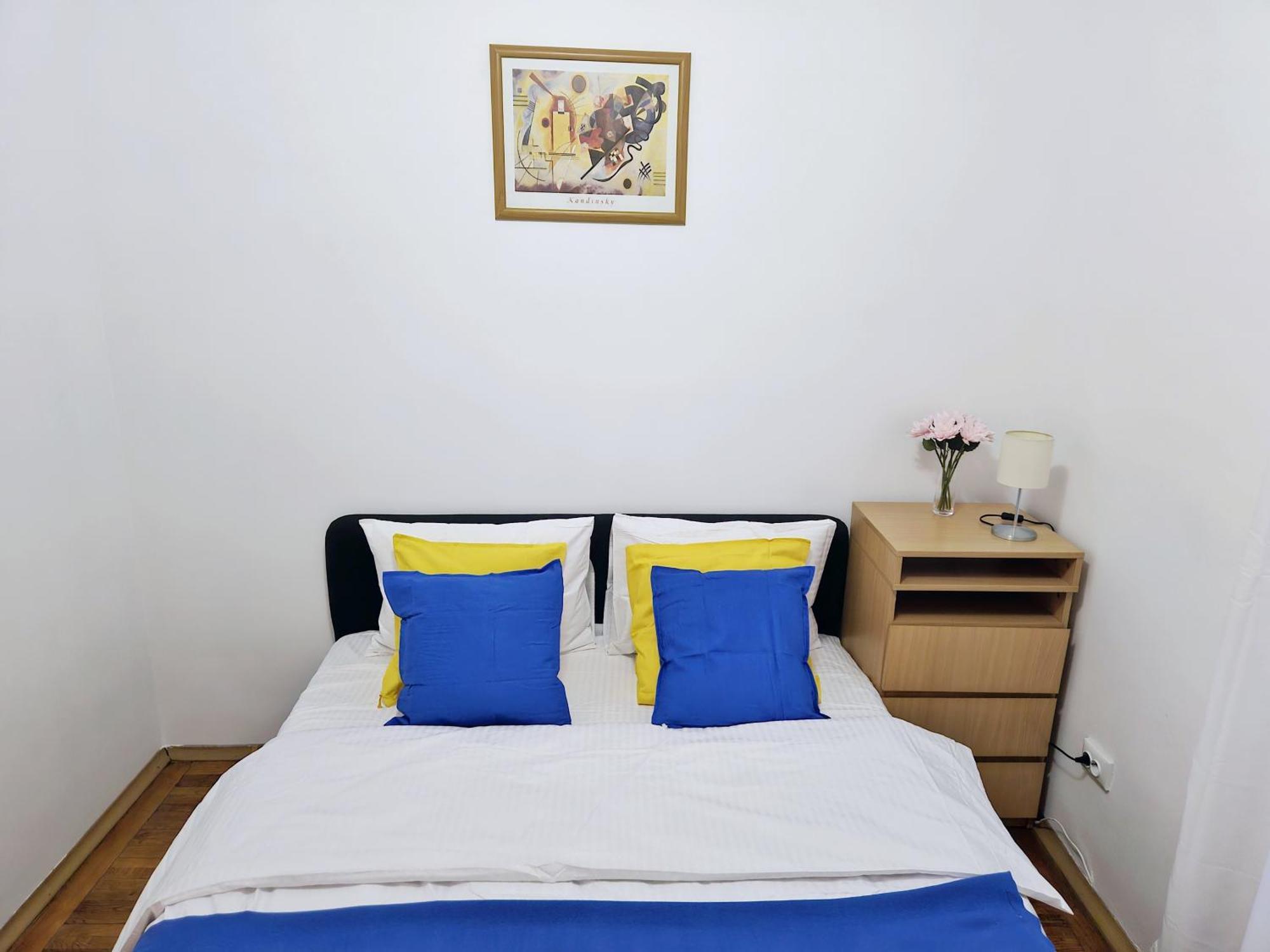 Apartament Bliss -ultracentral Bucureşti