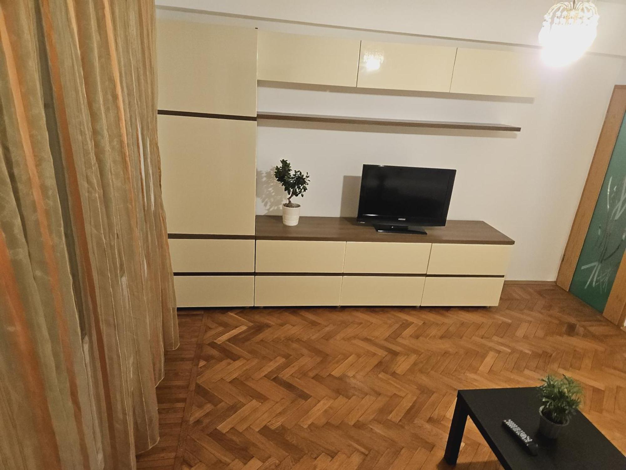 Bliss -ultracentral * Bucureşti